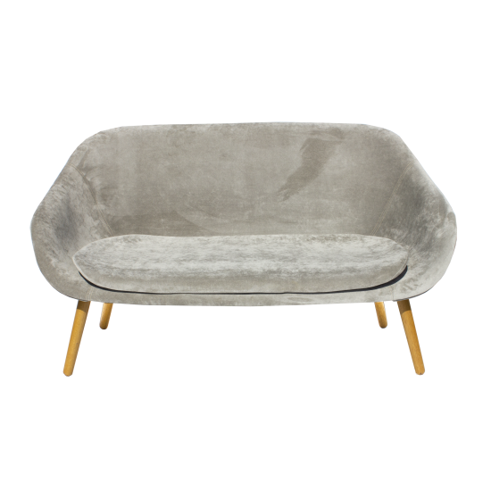 About a Lounge Sofa Neues Grau